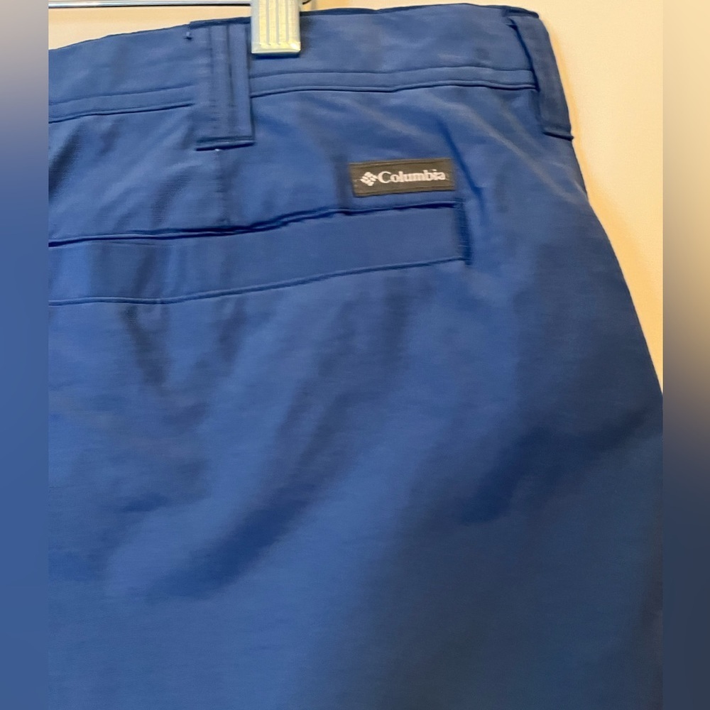 Columbia Men’s shorts - Picture 3 of 5